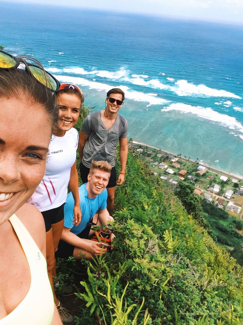 hiking hawaii